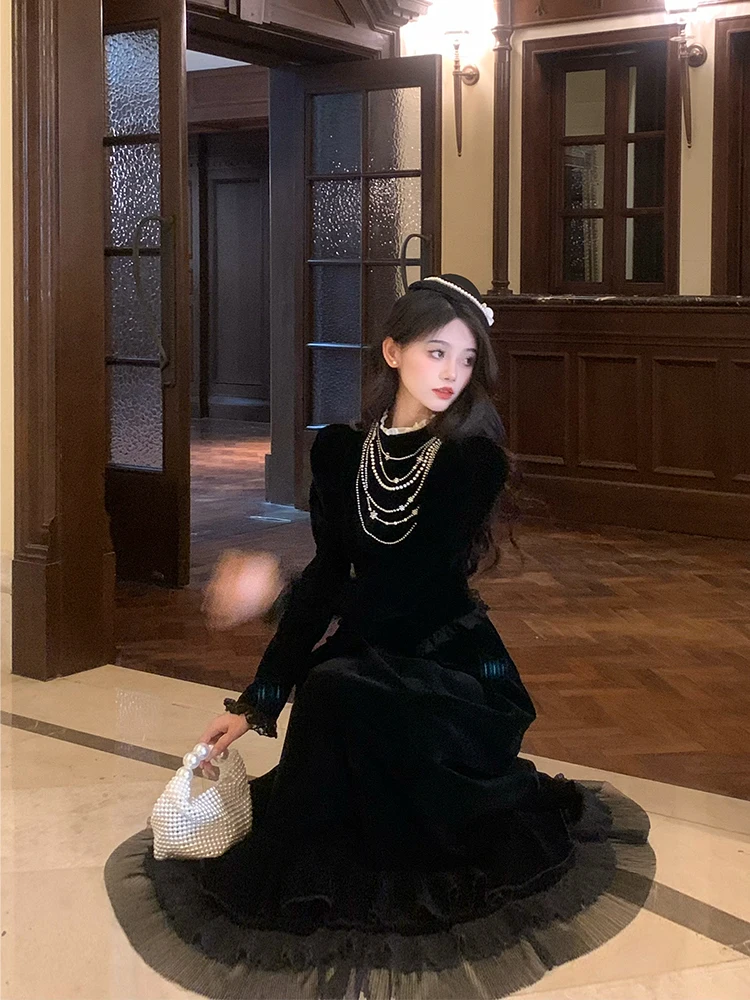 WALKINK Элегантное винтажное барочное платье с жемчугом и стразами, кружевное, бархатное, приталенное, с длинными рукавами и воротником-стойкой для женщин
WALKINK Элегантное винтажное барочное платье с жемчугом и стразами, кружевное, бархатное, приталенное, с длинными рукавами и воротником-стойкой для женщин