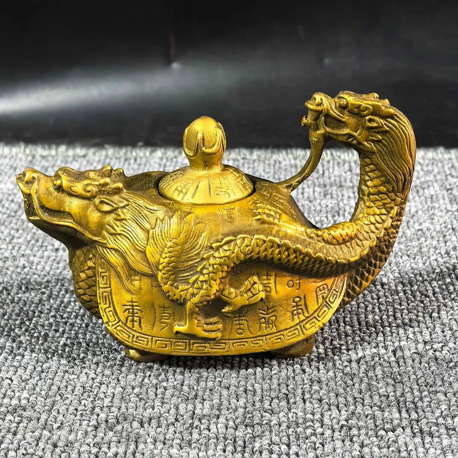 Collect Old Brass Copper Hand Made Dragon Turtle Shape Statue Teapot Decoration
Collect Old Brass Copper Hand Made Dragon Turtle Shape Statue Teapot Decoration