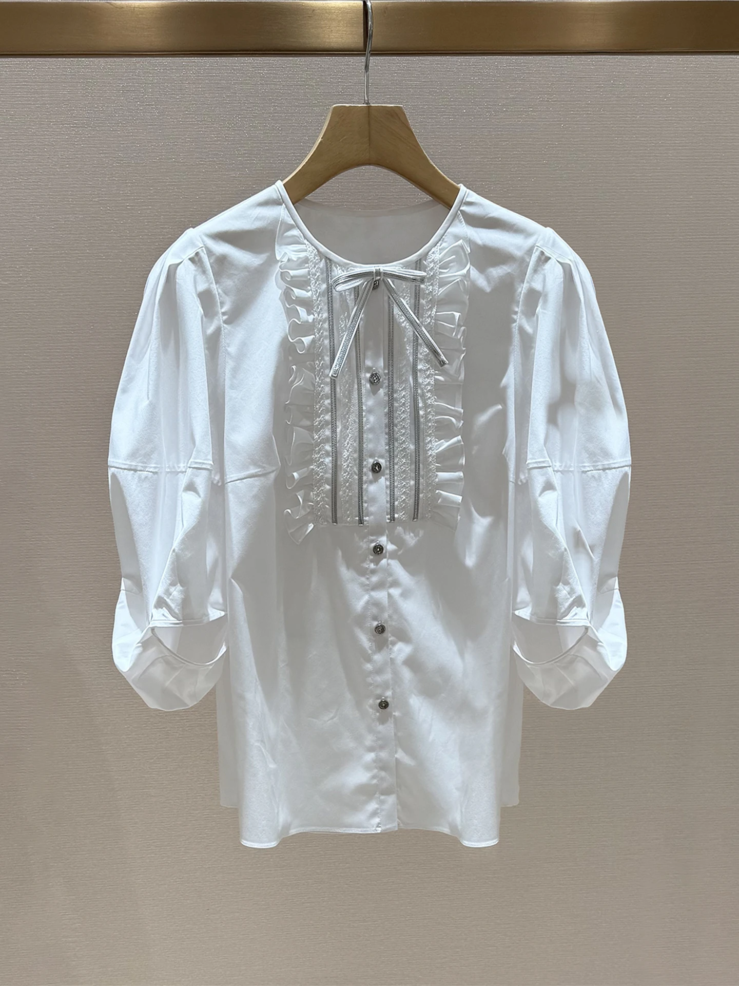 Ele round Ne Knot irt Women's Faion Summer New White Blouse Bell Sve Commute Sle High Sensation
Ele round Ne Knot irt Women's Faion Summer New White Blouse Bell Sve Commute Sle High Sensation