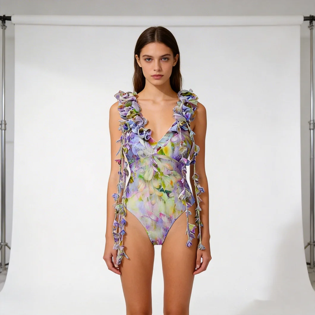 Beautiful Floral One-Piece Swimming Suit 3D Flower Three-Dimensional Decorative Printed Fringed One-Piece Swimsuit
Beautiful Floral One-Piece Swimming Suit 3D Flower Three-Dimensional Decorative Printed Fringed One-Piece Swimsuit