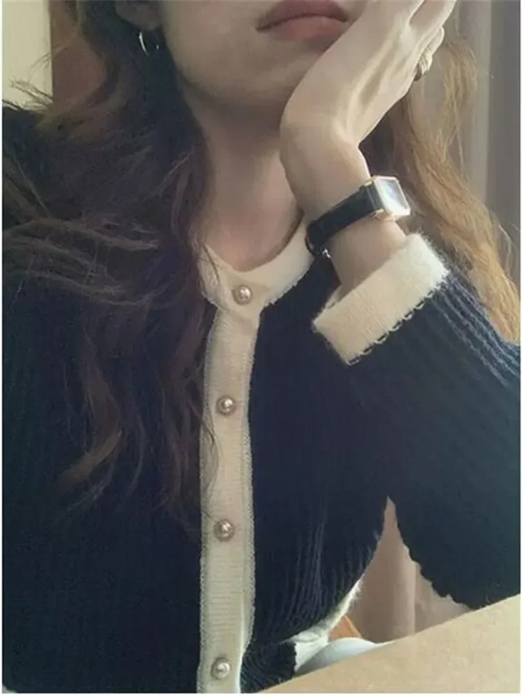 Vintage Fashion Black Beige Fairy Sweater Cute O Neck Pearl Button Knit Cardigan New Spring Fall Long Sleeve Elegant Top Jumper
Vintage Fashion Black Beige Fairy Sweater Cute O Neck Pearl Button Knit Cardigan New Spring Fall Long Sleeve Elegant Top Jumper