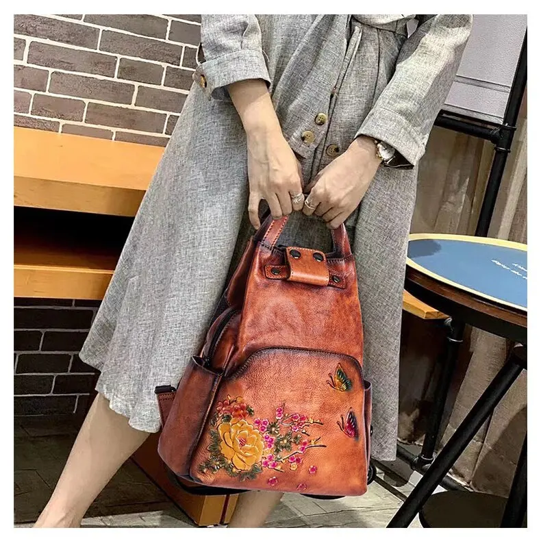 Retro Embossed Backpacks Female Genuine Leather New style Chinses StyleBackpack Ladies Large Capacity Leather Bag
Retro Embossed Backpacks Female Genuine Leather New style Chinses StyleBackpack Ladies Large Capacity Leather Bag