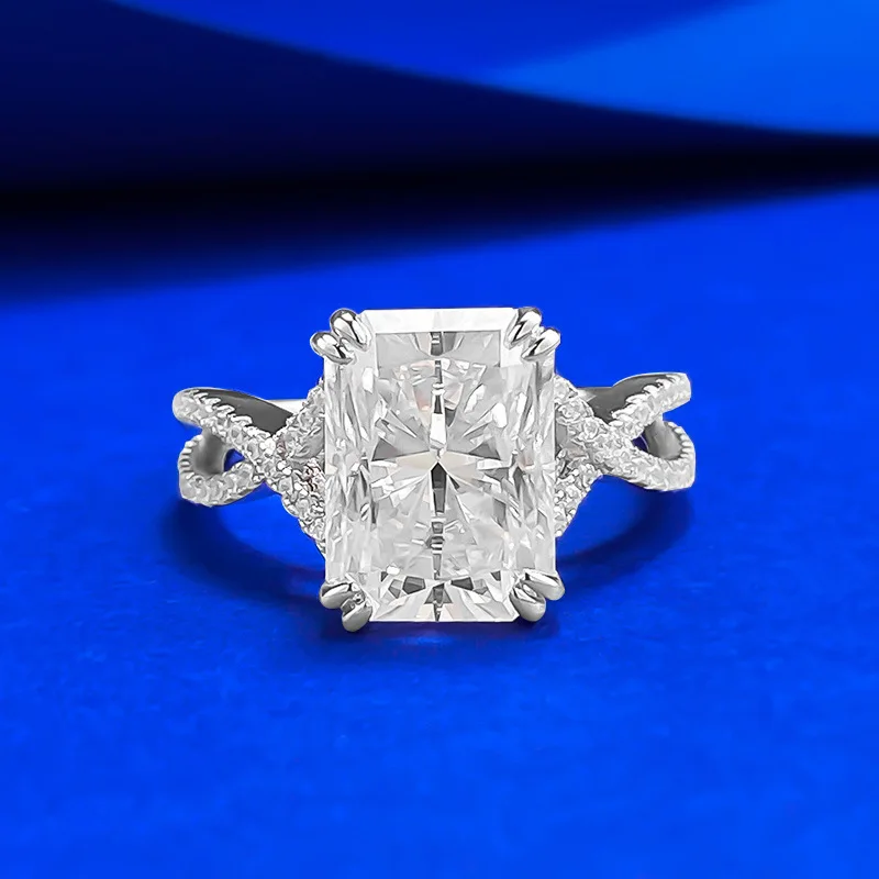 New S925 Silver 8 * 11mm Rectangular Round Pointed Bottom Mosan D-color Ring with Redion Cross Design Wedding Jewelry
New S925 Silver 8 * 11mm Rectangular Round Pointed Bottom Mosan D-color Ring with Redion Cross Design Wedding Jewelry