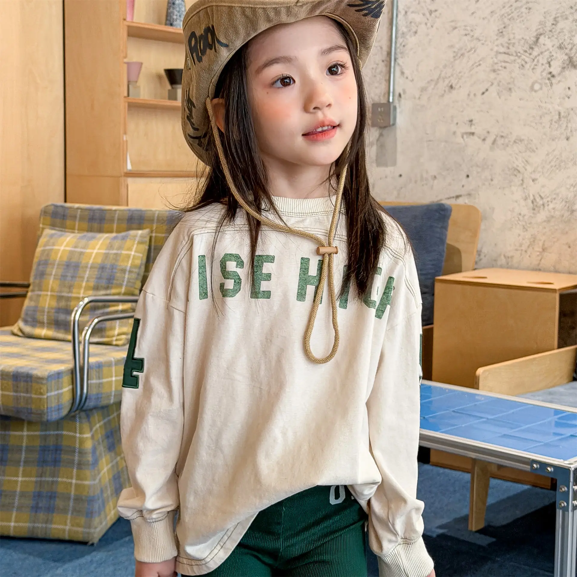 2026 Spring New Children Long Sleeve T Shirts Girls Letter Print Bottoming Shirts Baby Cotton Tops Kids Clothes Boys T Shirts
2026 Spring New Children Long Sleeve T Shirts Girls Letter Print Bottoming Shirts Baby Cotton Tops Kids Clothes Boys T Shirts