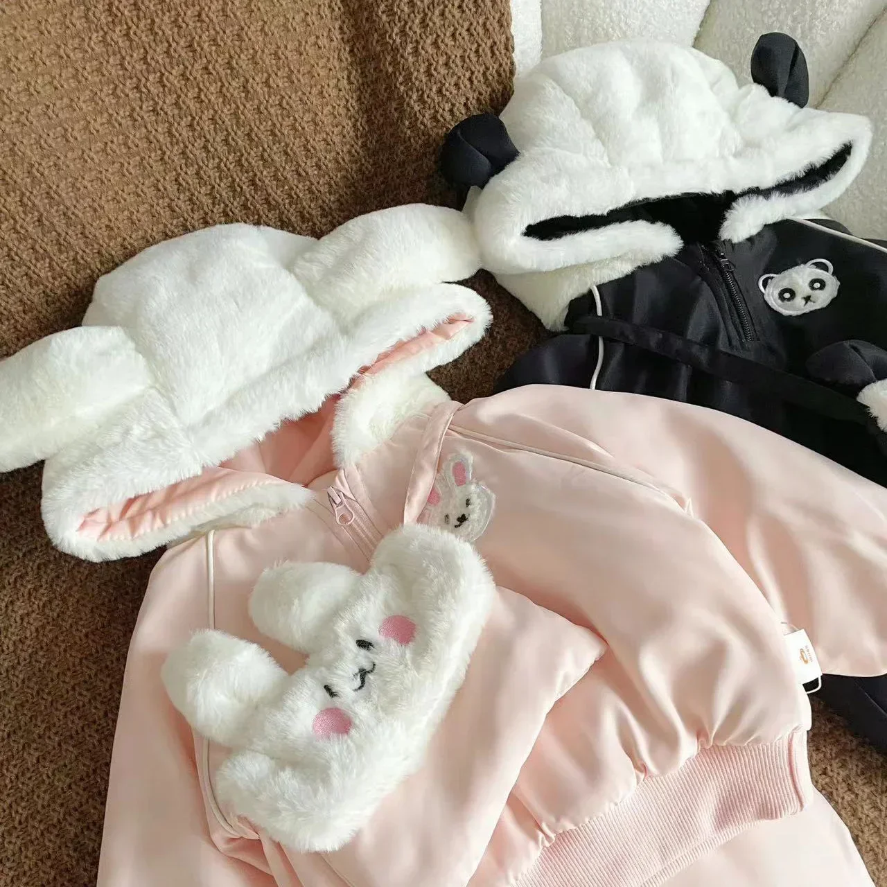Childrens Girls Winter 2PCS Clothes Set Plush Thick Insulation Cartoon Hoodies Warm Quilted Pants Suit Toddler Girl Outfits
Childrens Girls Winter 2PCS Clothes Set Plush Thick Insulation Cartoon Hoodies Warm Quilted Pants Suit Toddler Girl Outfits