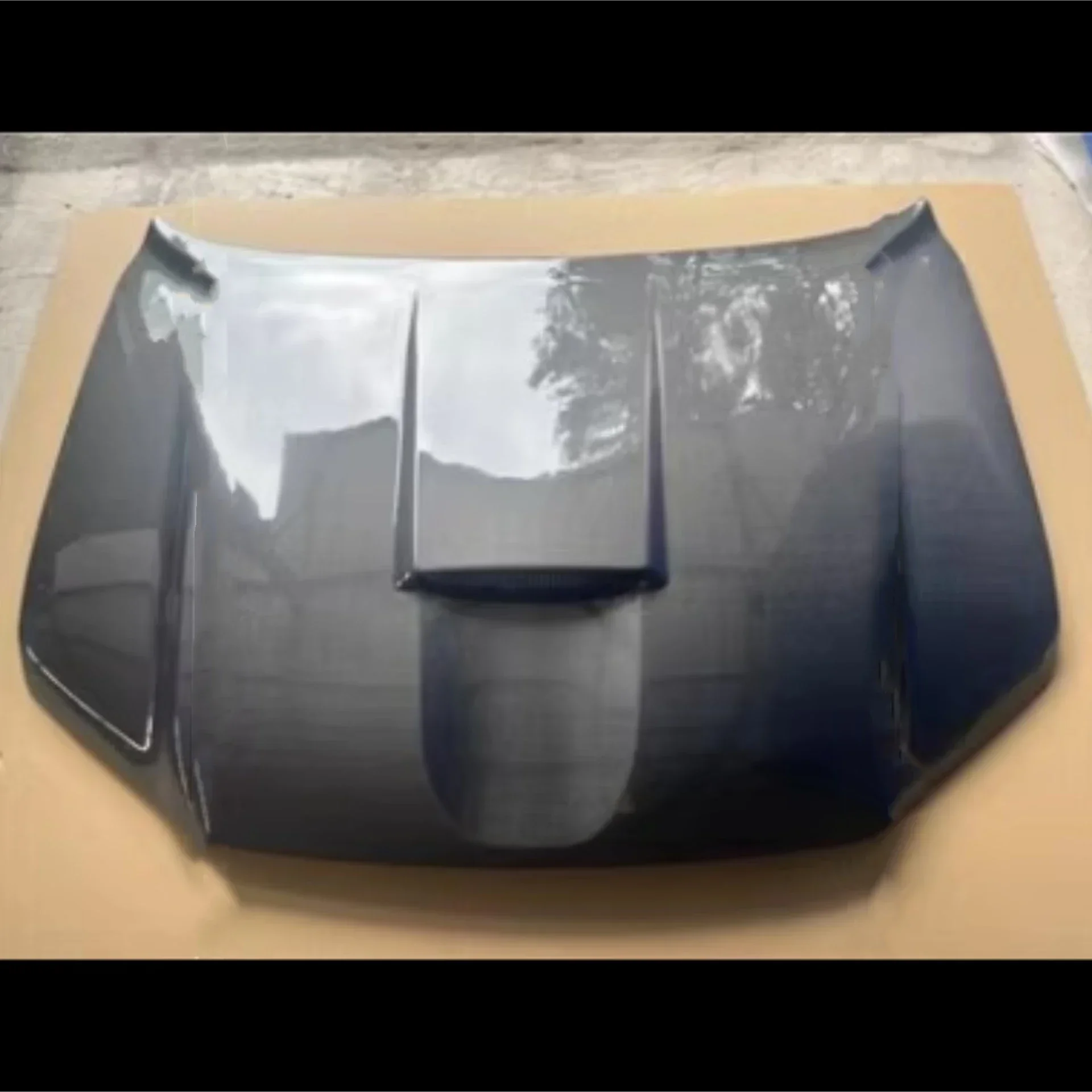 Комплект кузова, крышка двигателя из углеродного волокна, капот для Toyota Land Cruiser LC200, легкий капот, автомобильные аксессуары
Комплект кузова, крышка двигателя из углеродного волокна, капот для Toyota Land Cruiser LC200, легкий капот, автомобильные аксессуары