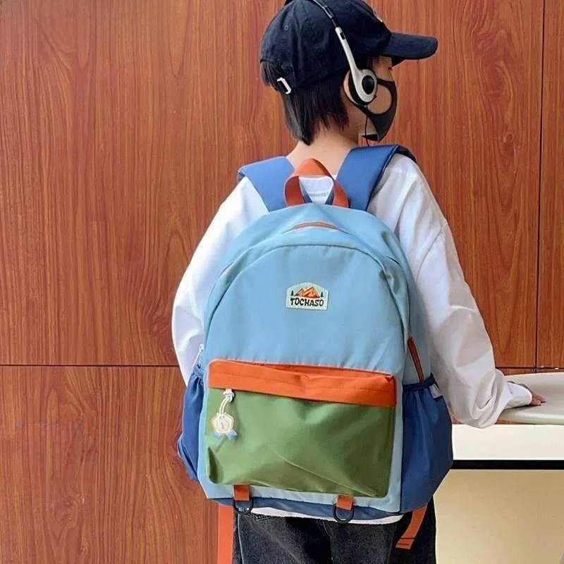 Stylish Children's Backpack Lightweight School Bag Kindergarten Boys Girls Dual Shoulder Bag Trendy Color Block Design
Stylish Children's Backpack Lightweight School Bag Kindergarten Boys Girls Dual Shoulder Bag Trendy Color Block Design