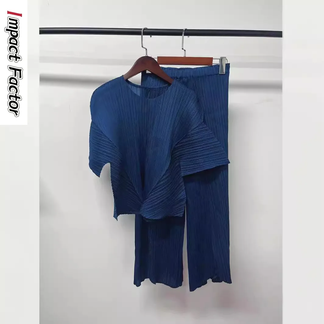 Miyake Pleated Summer New Irregular Top with Wide-leg Pants Solid Color Two-piece Set Fashion Casual Sets Women's Clothing
Miyake Pleated Summer New Irregular Top with Wide-leg Pants Solid Color Two-piece Set Fashion Casual Sets Women's Clothing