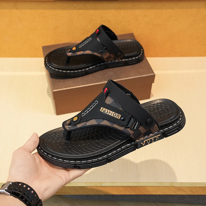 Summer New Men Gladiators Slip on Patent Leather Casual Shoes Breathable Beach Sandals Outdoor Slippers Black Plus Size
Summer New Men Gladiators Slip on Patent Leather Casual Shoes Breathable Beach Sandals Outdoor Slippers Black Plus Size