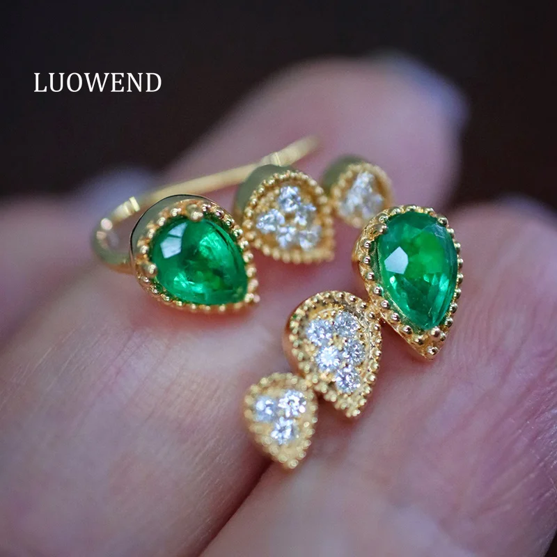 LUOWEND 100% 18K Yellow Gold Earrings Luxury Elegant Style Shiny Diamond Natural Emerald Hoop Earrings for Women Fine Jewelry
LUOWEND 100% 18K Yellow Gold Earrings Luxury Elegant Style Shiny Diamond Natural Emerald Hoop Earrings for Women Fine Jewelry