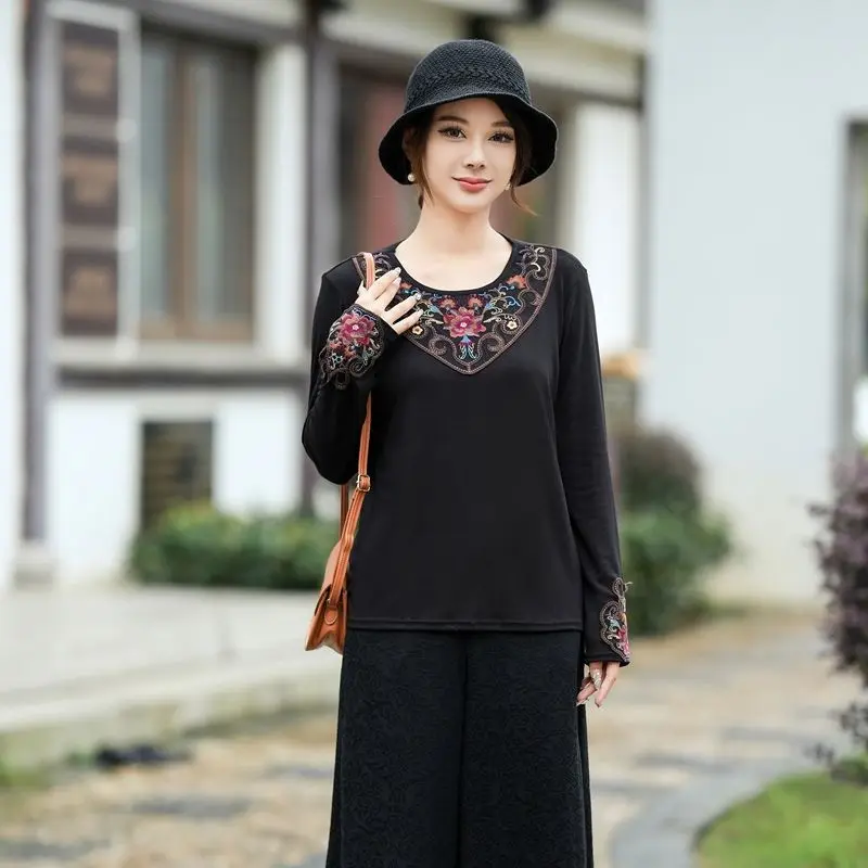 Ethnic Style Embroidery Loose And Comfortable Round Neck Slimming Versatile Long Sleeve Base Layer Top Vintage Blouse
Ethnic Style Embroidery Loose And Comfortable Round Neck Slimming Versatile Long Sleeve Base Layer Top Vintage Blouse