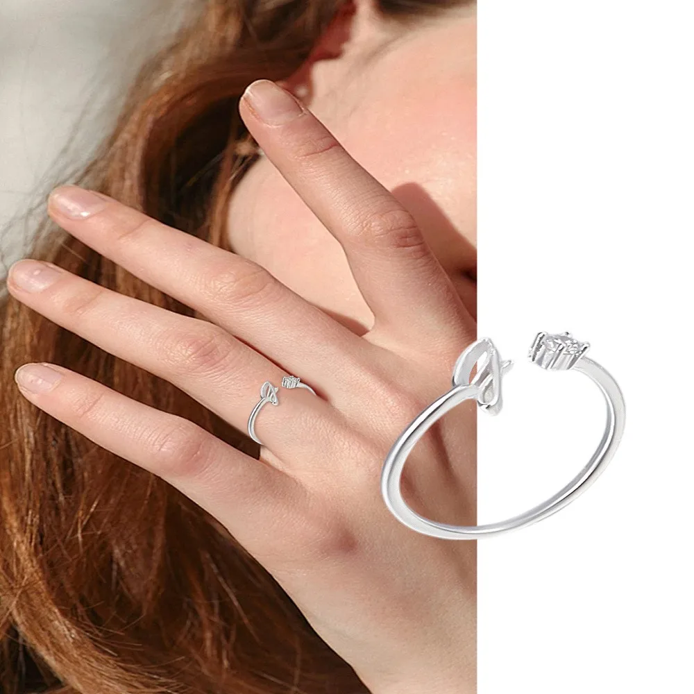 1Pc Letter Brass Rhinestone Open Cuff Rings for Women Letter I Inner Diameter: 17~18mm
1Pc Letter Brass Rhinestone Open Cuff Rings for Women Letter I Inner Diameter: 17~18mm