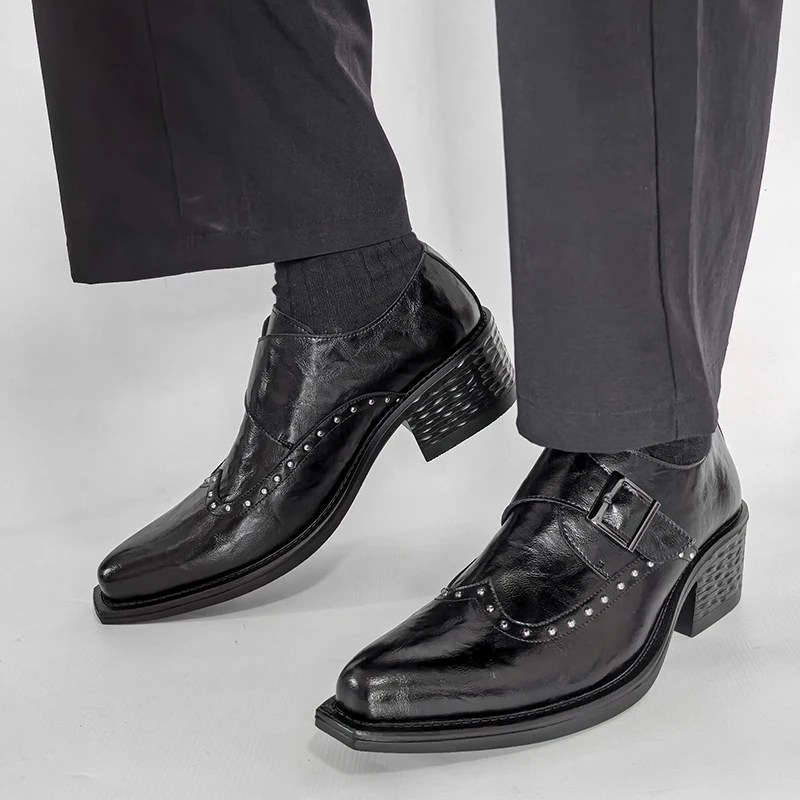 Men Loafers PU Rivet Decoration Pointed Trend Classic Business Banquet Men Shoes Size 38-46
Men Loafers PU Rivet Decoration Pointed Trend Classic Business Banquet Men Shoes Size 38-46