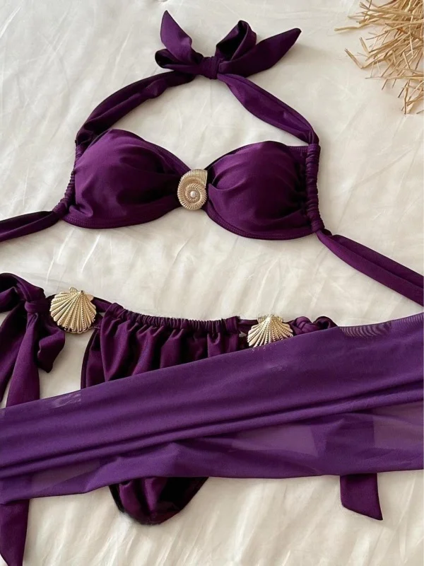 Фиолетовый сексуальный комплект бикини из трех предметов: высококачественный чувственный дизайн, пляжный купальник для горячих источников, новая модель из нейлона
Фиолетовый сексуальный комплект бикини из трех предметов: высококачественный чувственный дизайн, пляжный купальник для горячих источников, новая модель из нейлона