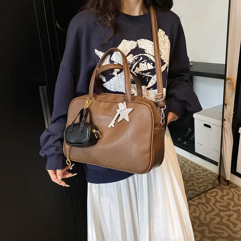 New Launch in 2025 Autumn: Women's Elegant Hand - Carrying Tote. Retro - Inspired, Large - Capacity Shoulder & Underarm Bag
New Launch in 2025 Autumn: Women's Elegant Hand - Carrying Tote. Retro - Inspired, Large - Capacity Shoulder & Underarm Bag