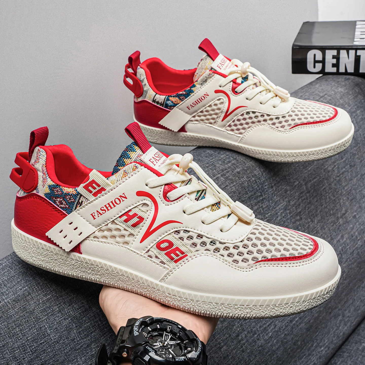 Men's mesh breathable hollow casual shoes summer new soft-sole outdoor walking shoes fashion lightweight flat sports board shoes
Men's mesh breathable hollow casual shoes summer new soft-sole outdoor walking shoes fashion lightweight flat sports board shoes