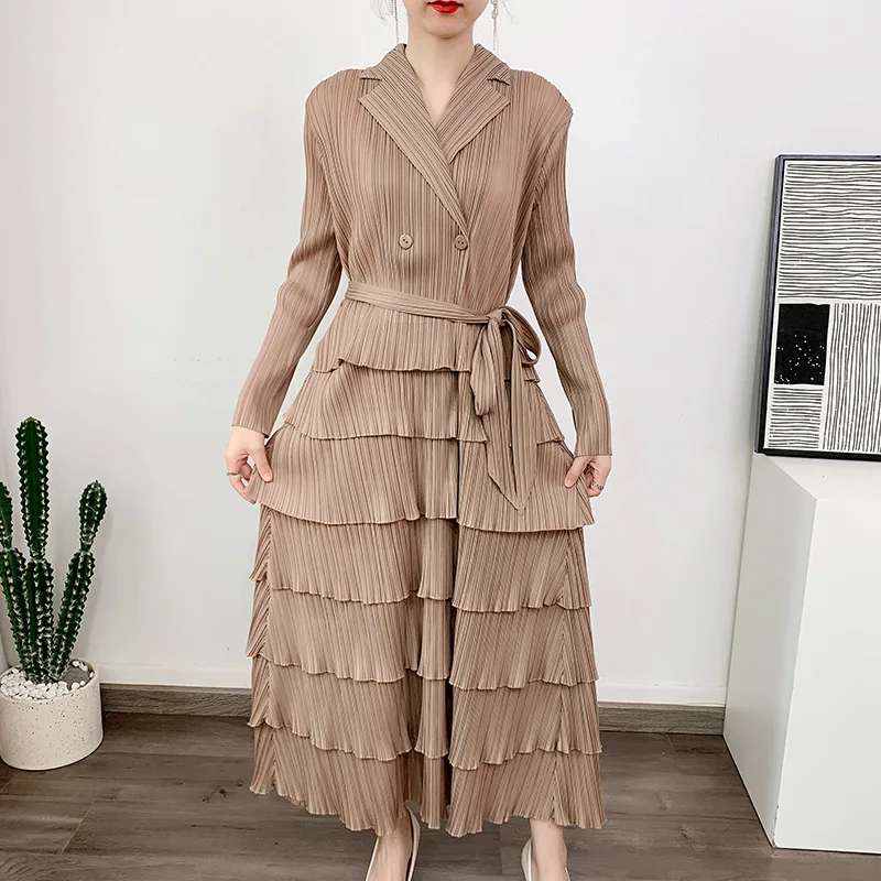 Pleated Three-dimensional Layer-by-layer Dress 2023 Spring New Lace-up Loose Covered Slim Skirt V-neck Dress
Pleated Three-dimensional Layer-by-layer Dress 2023 Spring New Lace-up Loose Covered Slim Skirt V-neck Dress