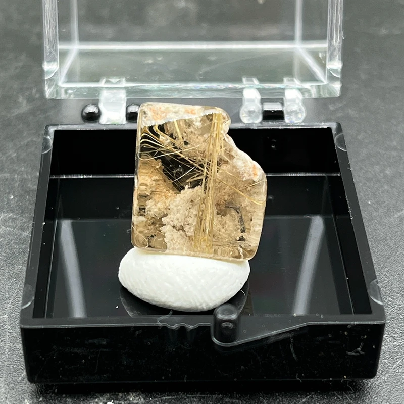 100% Natural Brazilian Gold Quartz Hair Crystal Mineral Specimen Crystal Rock Gemstone and Crystal Quartz Box Size 3.5cm
100% Natural Brazilian Gold Quartz Hair Crystal Mineral Specimen Crystal Rock Gemstone and Crystal Quartz Box Size 3.5cm
