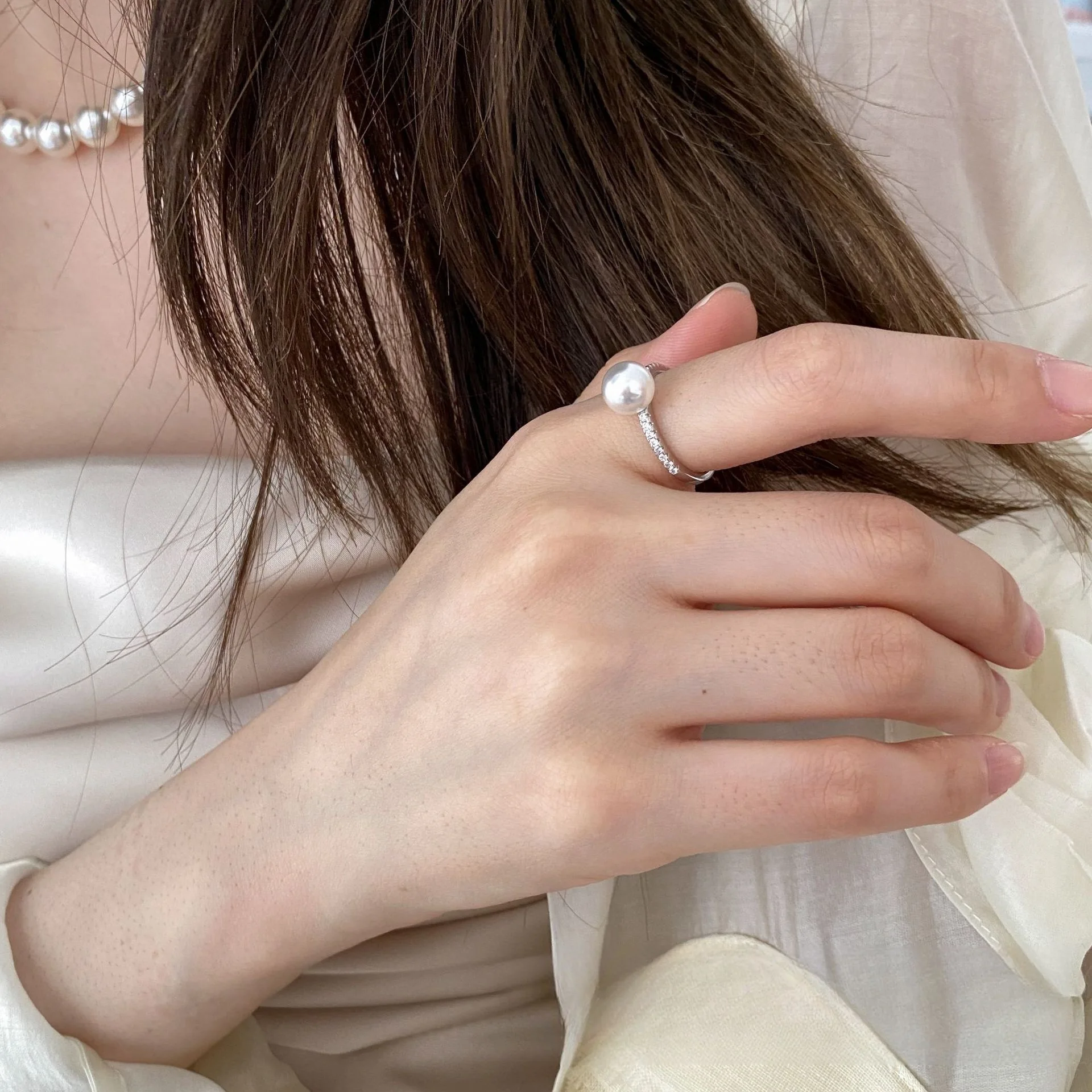 925 Sterling Silver White Golden Gray Pearl Adjustable Rings For Women Wedding Vintage Quality Jewellery Accessories Argent 925
925 Sterling Silver White Golden Gray Pearl Adjustable Rings For Women Wedding Vintage Quality Jewellery Accessories Argent 925