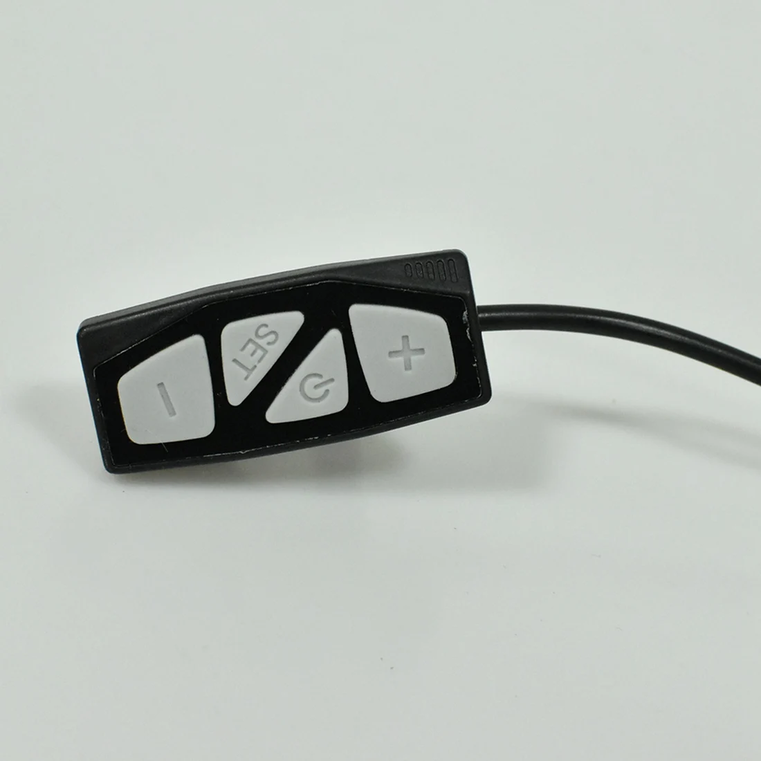 GZMO 5S Protocol 24V 36V 48V LCD C600 Big 4 Inch Big Screen Electric Bicycle Display with Waterproof Connector
GZMO 5S Protocol 24V 36V 48V LCD C600 Big 4 Inch Big Screen Electric Bicycle Display with Waterproof Connector