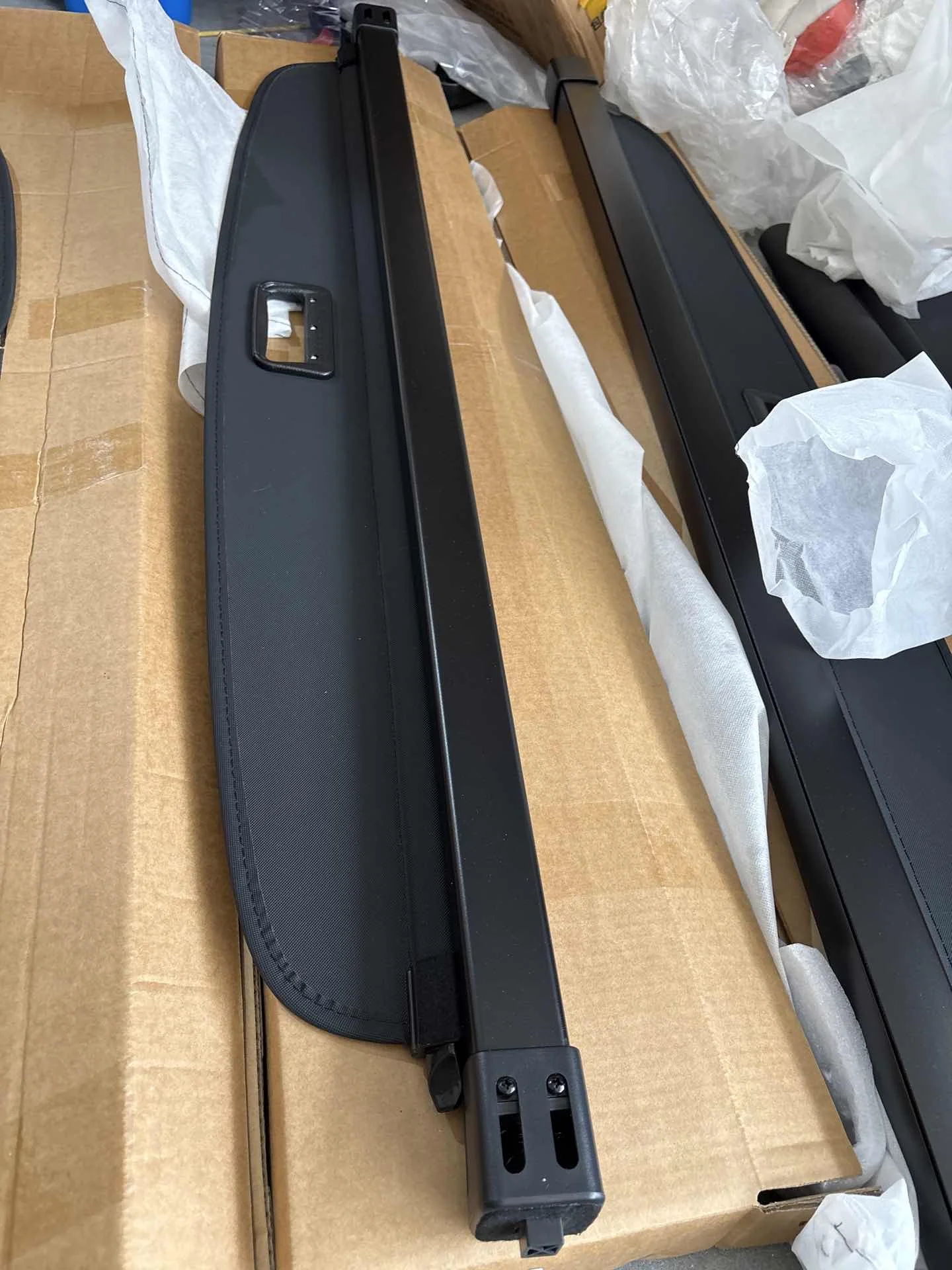 Retractable Rear Parcel Shelf Roller Blind Boot Load Trunk Cargo Cover Interior Accessory for Grand Cherokee 2011-2021 2012 2015
Retractable Rear Parcel Shelf Roller Blind Boot Load Trunk Cargo Cover Interior Accessory for Grand Cherokee 2011-2021 2012 2015