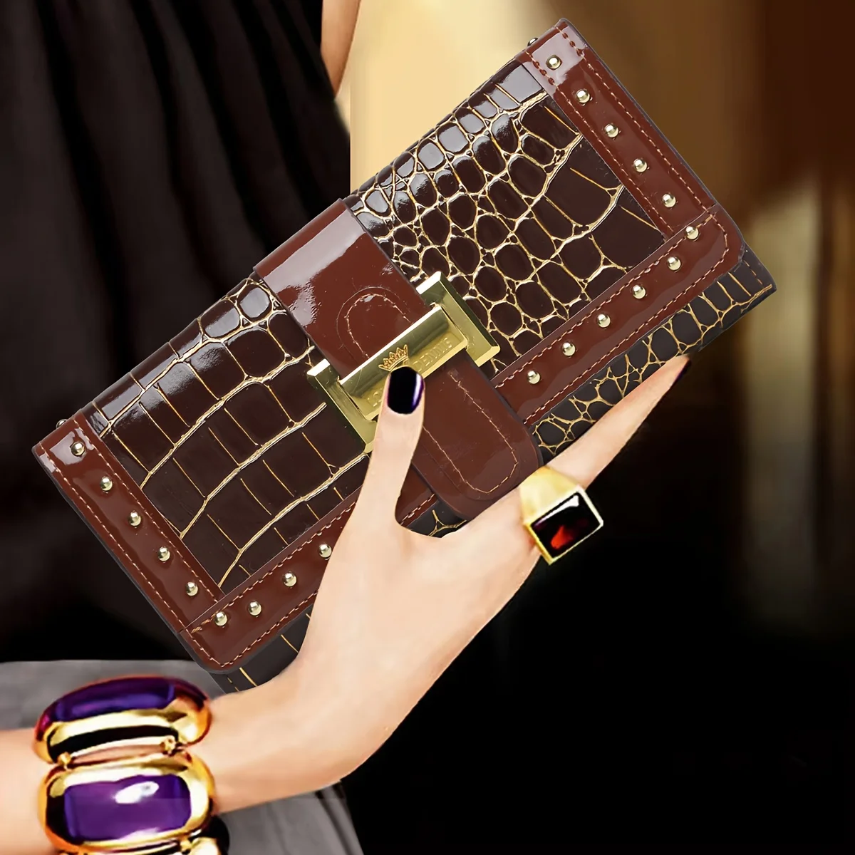 Luxury Handbag - Golden-Tone Crocodile Texture Multi-Way Clasp Wallet-Purse Elegant Portable Wallet Clutch
Luxury Handbag - Golden-Tone Crocodile Texture Multi-Way Clasp Wallet-Purse Elegant Portable Wallet Clutch