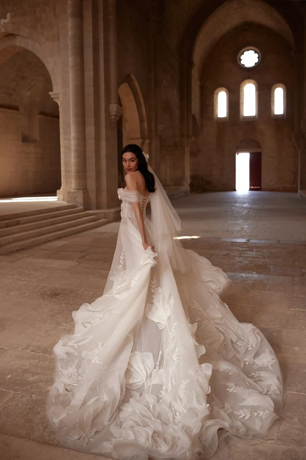 Customized Soft White Organza Wedding Dress Sexy Sweetheart Off the Shoulder Bridal Gown Boho A-Line Chapel Train Robe de mariée
Customized Soft White Organza Wedding Dress Sexy Sweetheart Off the Shoulder Bridal Gown Boho A-Line Chapel Train Robe de mariée