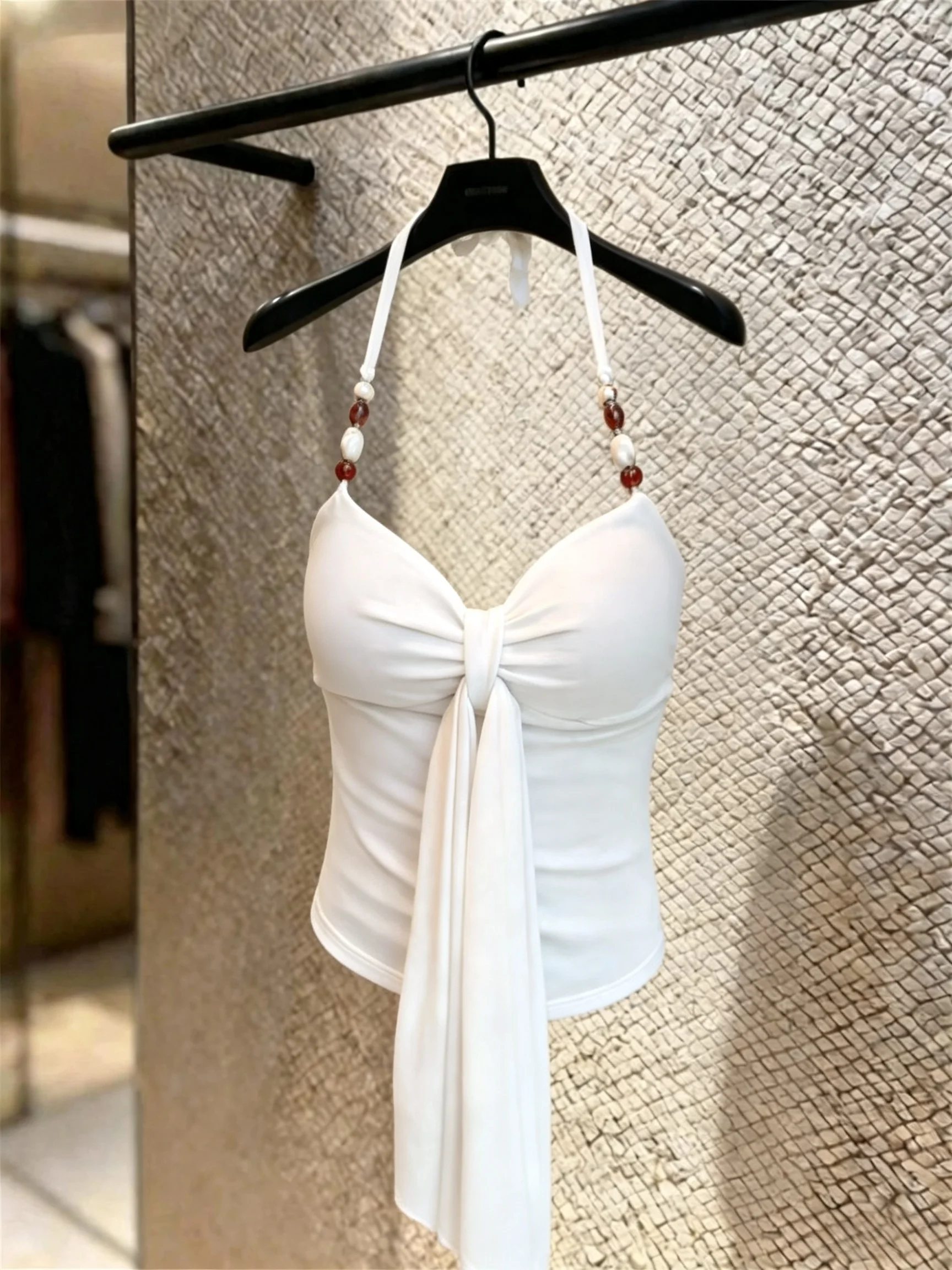 Slimming Strapless Neck Hanging Vest for Women Summer Outdoor Wear with Chest Pad Spicy Girl Series Cotton Short Length
Slimming Strapless Neck Hanging Vest for Women Summer Outdoor Wear with Chest Pad Spicy Girl Series Cotton Short Length