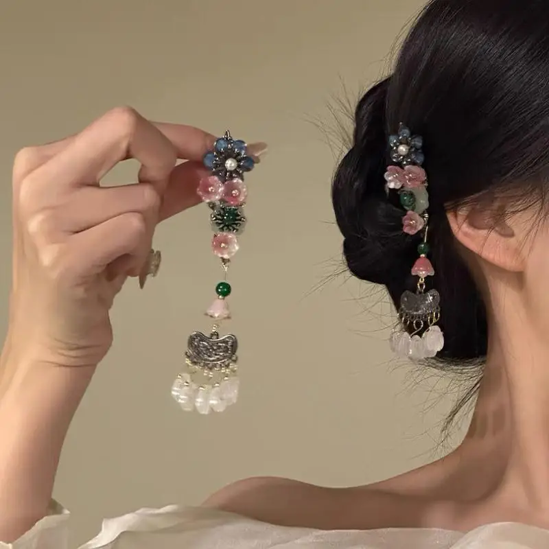 Flower-Shaped Long Tassel Hairpin, Chinese Style Side Bangs Clip, Vintage Hanfu Accessory & Hair Ornament, 1/2Pcs
Flower-Shaped Long Tassel Hairpin, Chinese Style Side Bangs Clip, Vintage Hanfu Accessory & Hair Ornament, 1/2Pcs