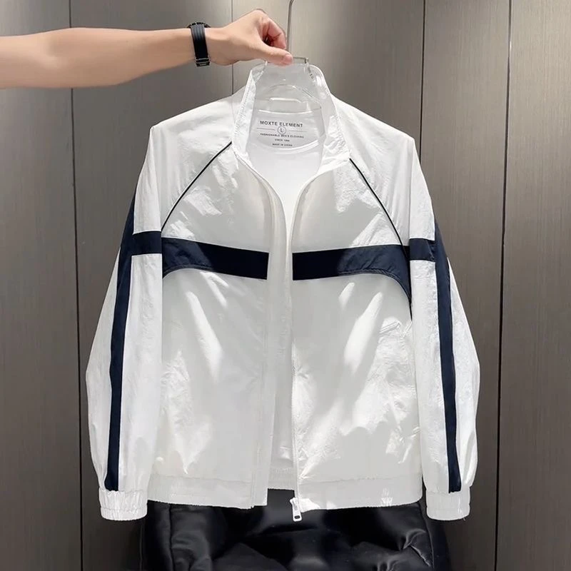 Весна-лето, новый цвет, Blo Jaet, мужская простая модная одежда с воротником-стойкой, тонкая повседневная защита от солнца, модная верхняя одежда
Весна-лето, новый цвет, Blo Jaet, мужская простая модная одежда с воротником-стойкой, тонкая повседневная защита от солнца, модная верхняя одежда