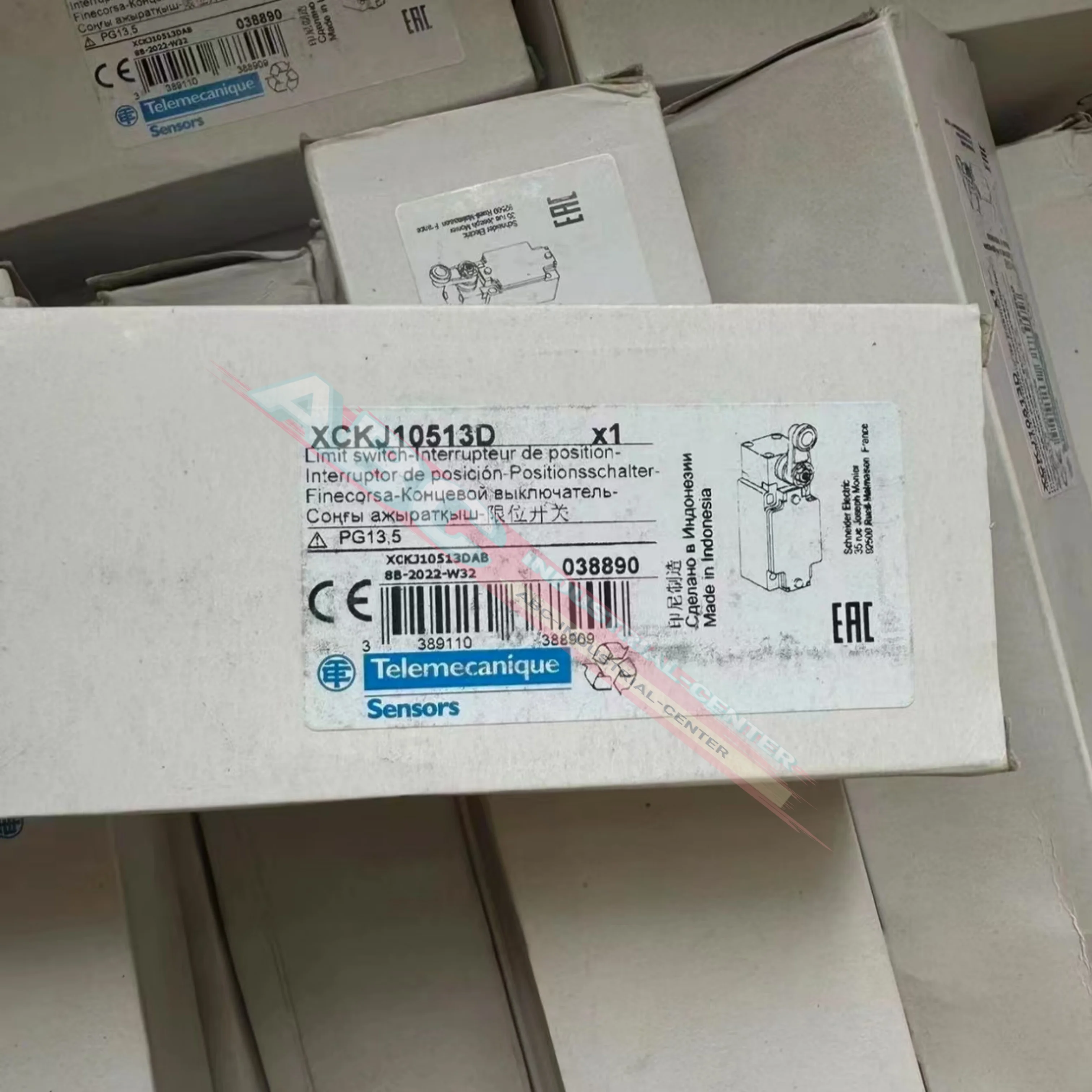 XCKJ10513D Proximity Switch Sensor XCSDMP70010 XUX9ARCNT16 New original
XCKJ10513D Proximity Switch Sensor XCSDMP70010 XUX9ARCNT16 New original
