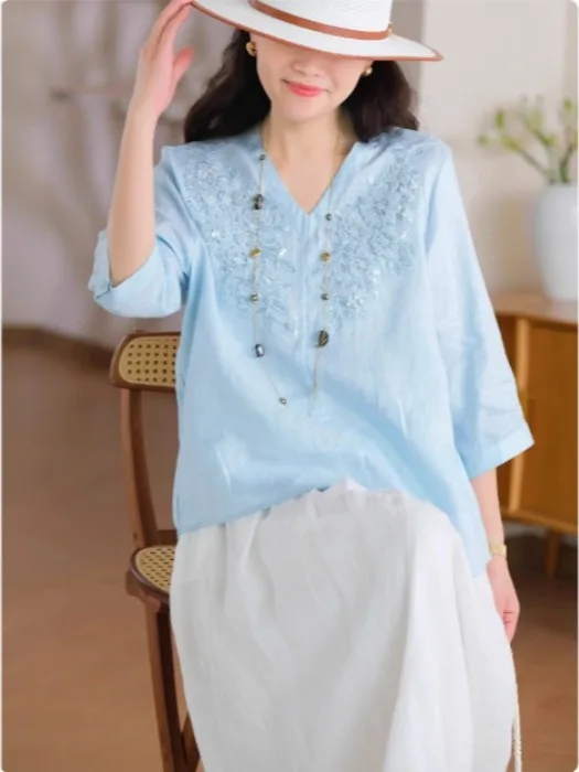 Unique Beautiful Early Summer Women's Top Loose V-Ne Embroidered ort Sve irt Casual Sle Mid-Length Faionable
Unique Beautiful Early Summer Women's Top Loose V-Ne Embroidered ort Sve irt Casual Sle Mid-Length Faionable