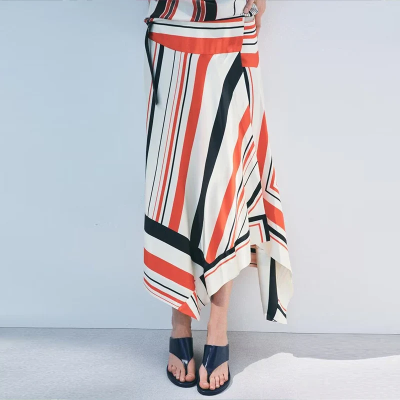 Spring 2025 Asymmetric Stripe Decorated Skirt Ele Versatile Women's Faion Polyester Fiber 00% Z Brand New Arrival
Spring 2025 Asymmetric Stripe Decorated Skirt Ele Versatile Women's Faion Polyester Fiber 00% Z Brand New Arrival