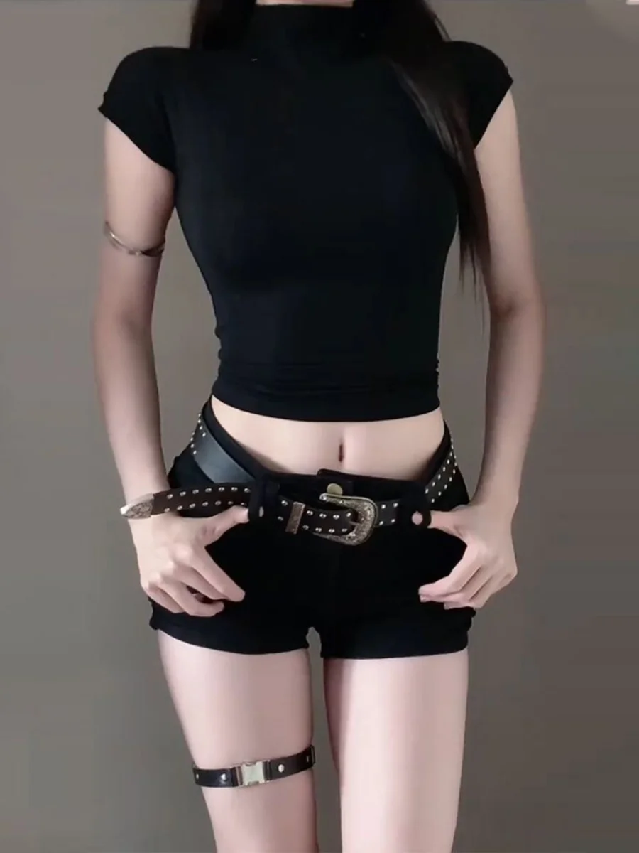 2025 New Fashionable Retro Sexy Spicy Solid Denim Shorts for Women's Summer Low Waist Slim Hip Wrap Hot Pants Y2k Shorts Wh6
2025 New Fashionable Retro Sexy Spicy Solid Denim Shorts for Women's Summer Low Waist Slim Hip Wrap Hot Pants Y2k Shorts Wh6