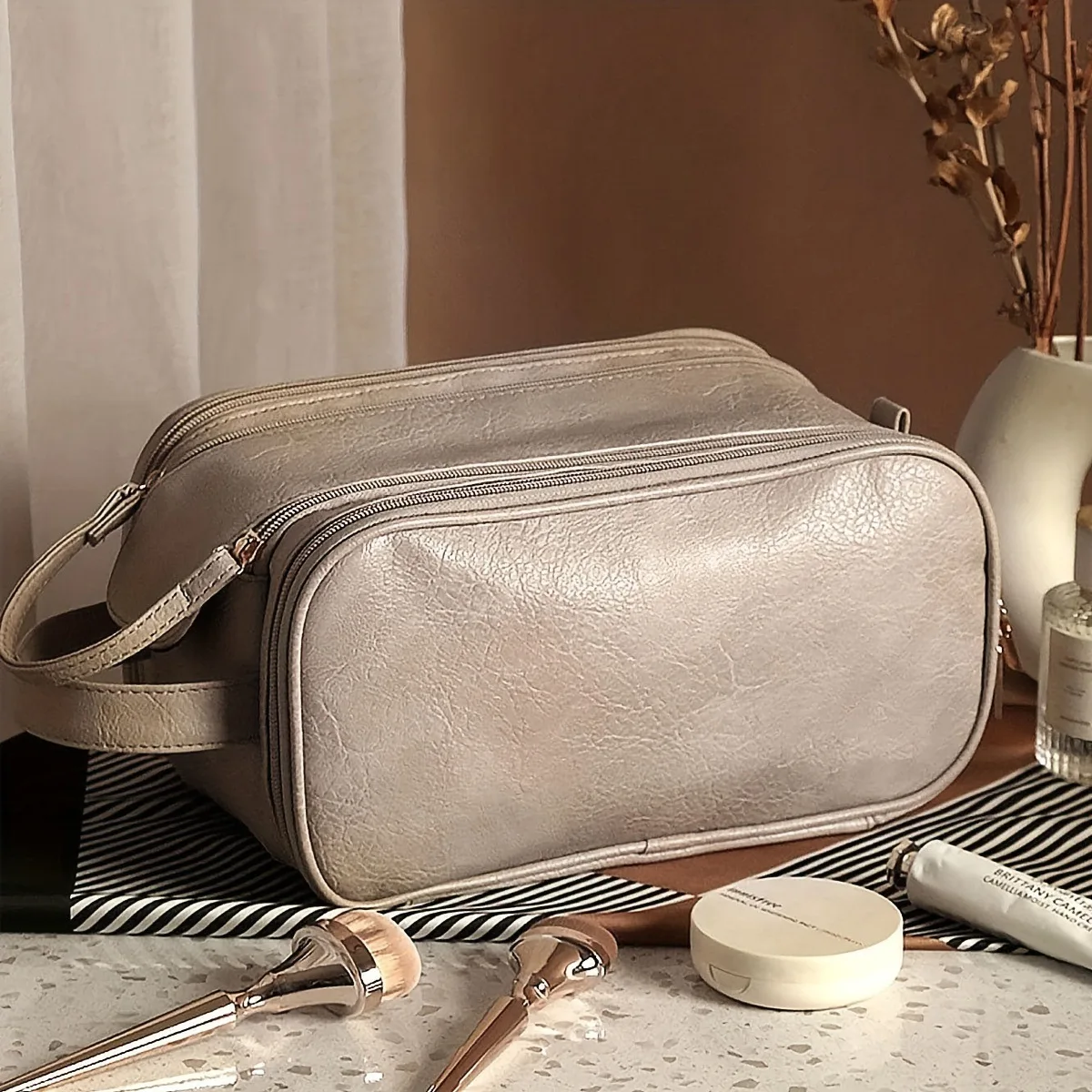 Multifunctional Makeup Bag For Women PU Leather Large Capacity Portable Double Zipper Travel Makeup Brush Toiletries Storage Bag
Multifunctional Makeup Bag For Women PU Leather Large Capacity Portable Double Zipper Travel Makeup Brush Toiletries Storage Bag