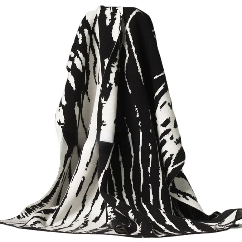 50 Pieces Worsted Double Lifting Heavy Classic Velvet Pointed Cashmere Scarf Men and Women Encryption Modeling
50 Pieces Worsted Double Lifting Heavy Classic Velvet Pointed Cashmere Scarf Men and Women Encryption Modeling