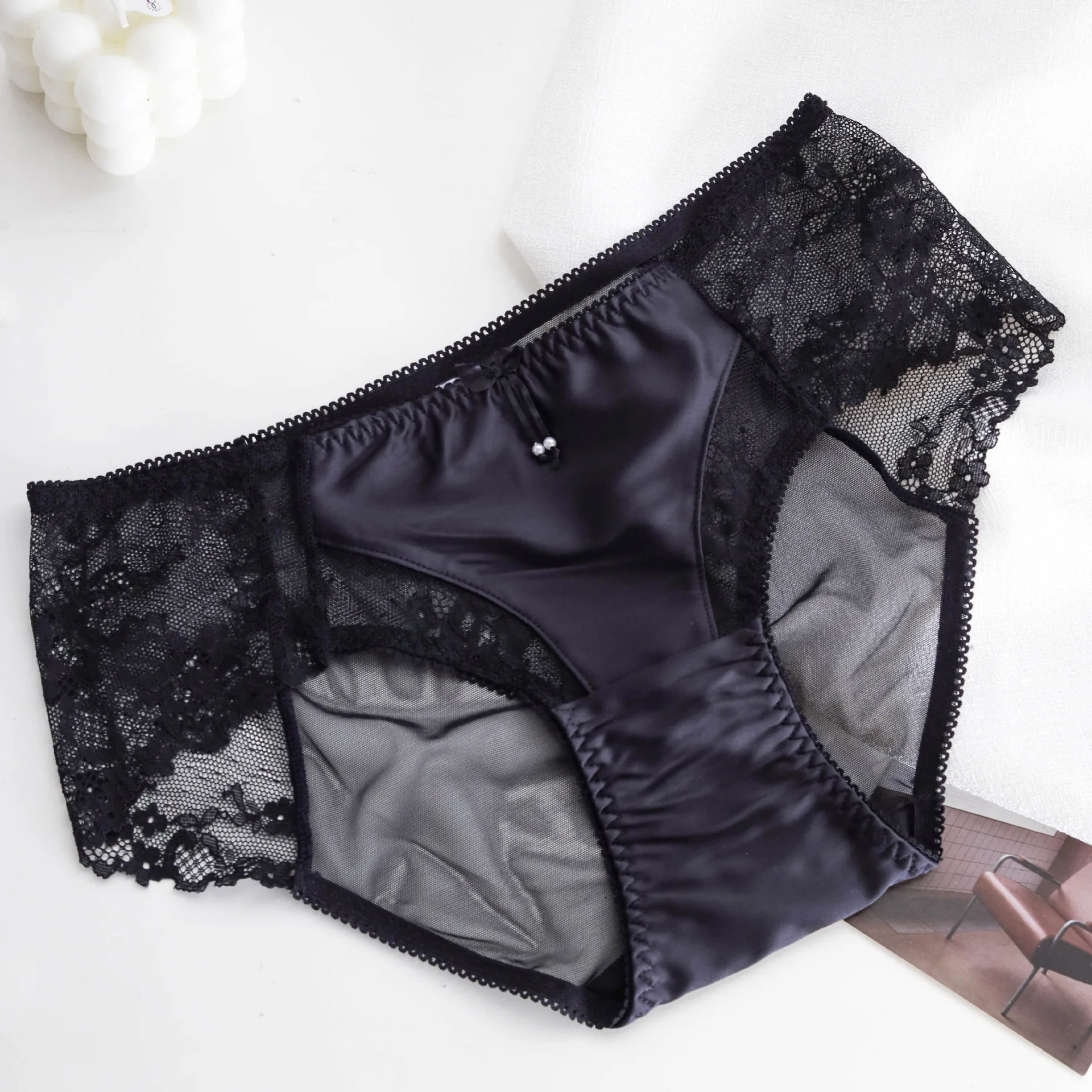 1pc Soft Satin Ice Silk Women's Panties Sexy Breathable See Through Lace Underwear Low Waist Female Briefs
1pc Soft Satin Ice Silk Women's Panties Sexy Breathable See Through Lace Underwear Low Waist Female Briefs