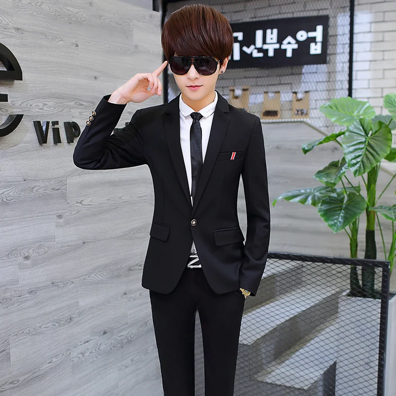 Молодежный модный мужской костюм-тройка в корейском стиле: приталенный, однотонный, с одной пуговицей, плоским воротником, из полиэстера, для повседневной носки
Молодежный модный мужской костюм-тройка в корейском стиле: приталенный, однотонный, с одной пуговицей, плоским воротником, из полиэстера, для повседневной носки