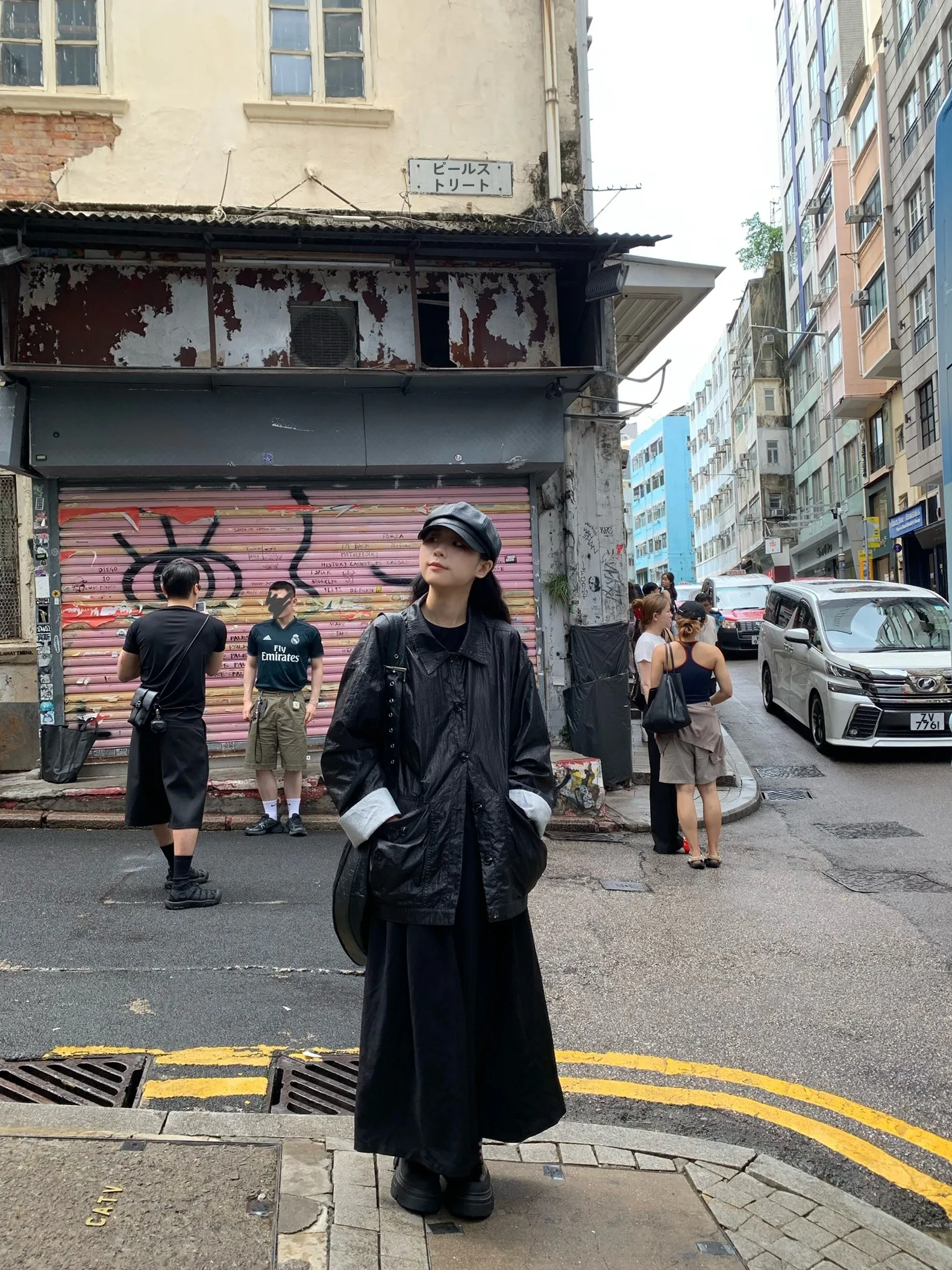 Jinputi Women's Casual Short Black Jacket Loose Fit Unique Design Early Autumn Coat for Small Figures Daily Wear
Jinputi Women's Casual Short Black Jacket Loose Fit Unique Design Early Autumn Coat for Small Figures Daily Wear
