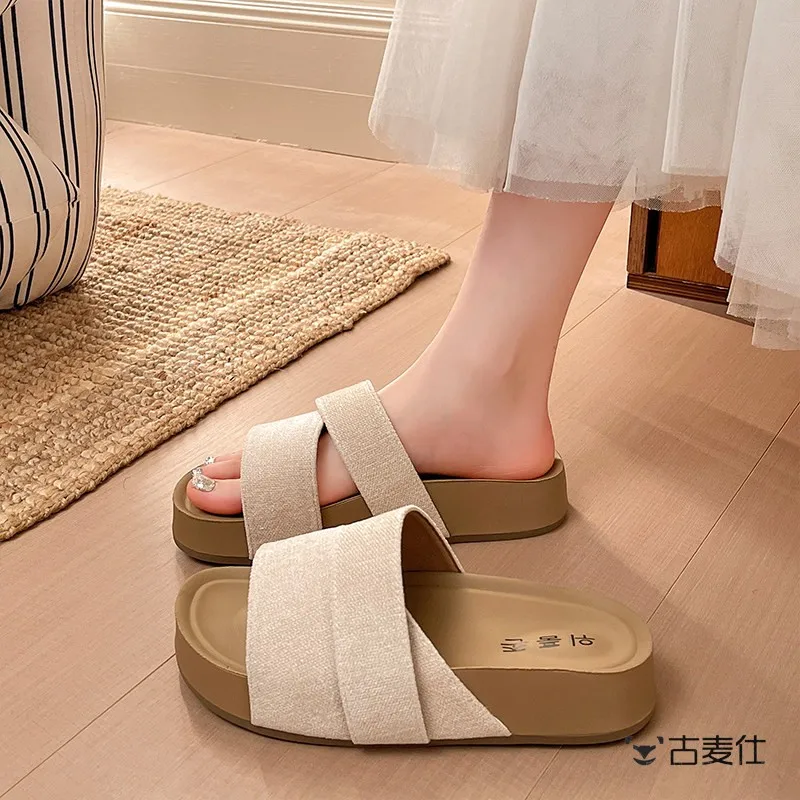 Women's Summer Thick Bottom Lightweight Sandals Casual Beach Shoes Fashionable Outdoor Wear with Skirt
Women's Summer Thick Bottom Lightweight Sandals Casual Beach Shoes Fashionable Outdoor Wear with Skirt