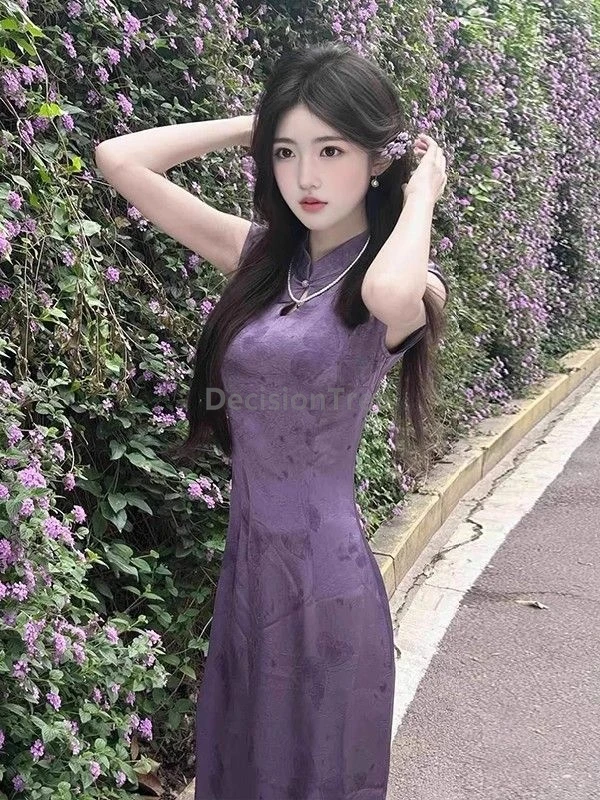 2025 новый жаккардовый Cheongsam в китайском стиле, повседневное улучшенное романтическое модное Ципао, элегантное облегающее летнее платье
2025 новый жаккардовый Cheongsam в китайском стиле, повседневное улучшенное романтическое модное Ципао, элегантное облегающее летнее платье