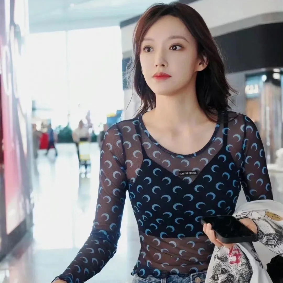 Лето 2024, футболка Chen Xiao Me Long Sve, облегающий базовый слой, высокоэластичный топ с лунным принтом, пикантный топ для девочек, женская мода
Лето 2024, футболка Chen Xiao Me Long Sve, облегающий базовый слой, высокоэластичный топ с лунным принтом, пикантный топ для девочек, женская мода