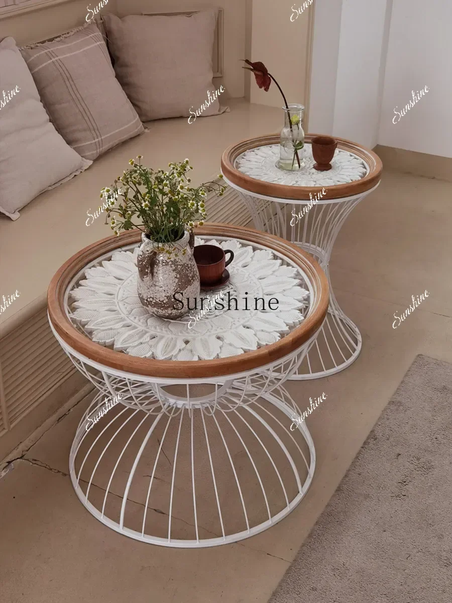 American country living room sofa edge few solid wood carving flower retro round table small coffee tableE
American country living room sofa edge few solid wood carving flower retro round table small coffee tableE