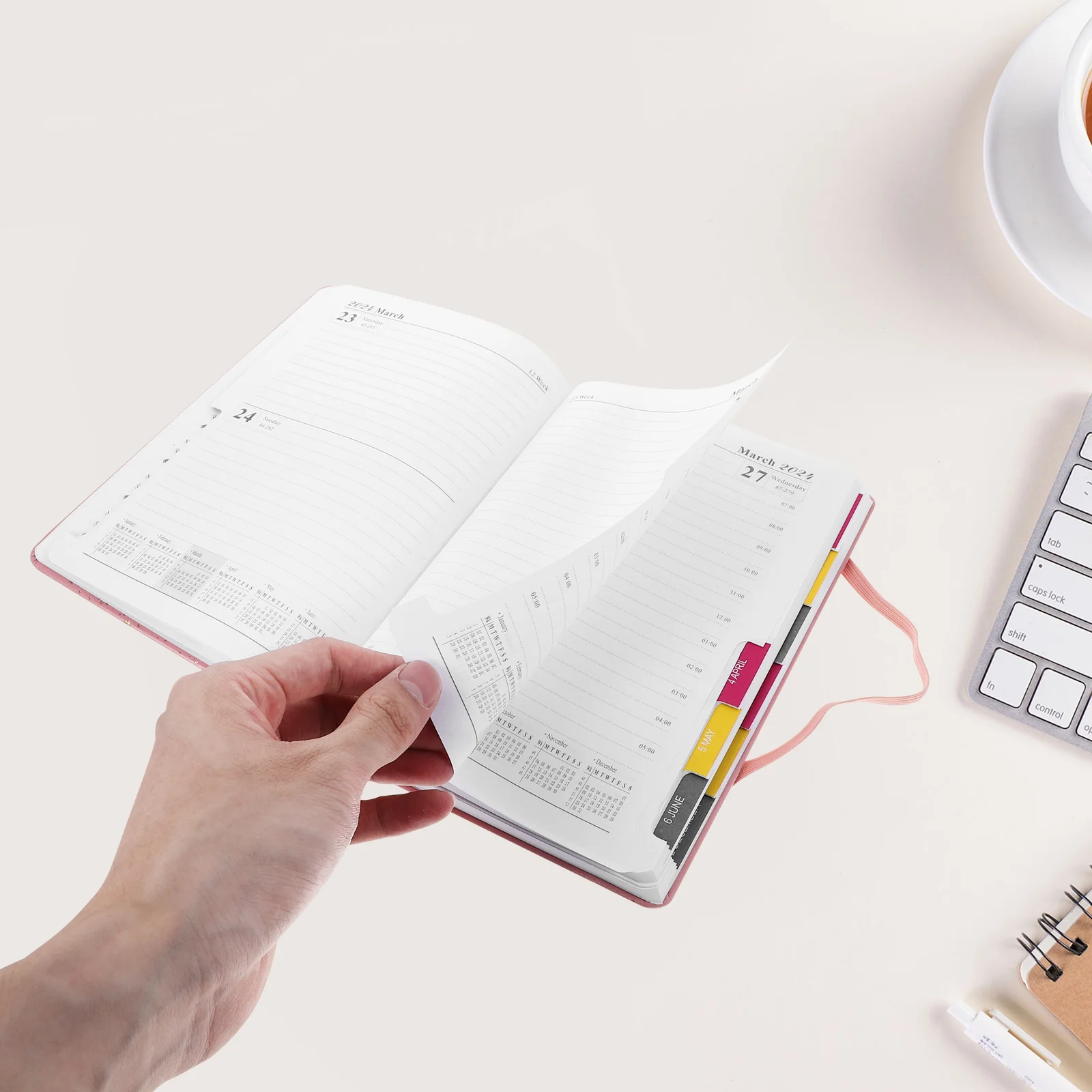 2024 English Notebook Daily Planner Schedule Notepad Portable Lightweight Writing Diary Smooth Paper
2024 English Notebook Daily Planner Schedule Notepad Portable Lightweight Writing Diary Smooth Paper