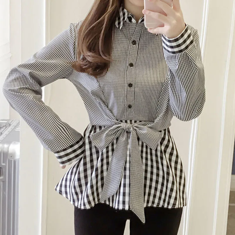 Spring Autumn Fashion Korean Plaid Spliced Blouse Women's Clothing Fake Two Pieces Casual All-match Female Waist Lace Up Shirt
Spring Autumn Fashion Korean Plaid Spliced Blouse Women's Clothing Fake Two Pieces Casual All-match Female Waist Lace Up Shirt