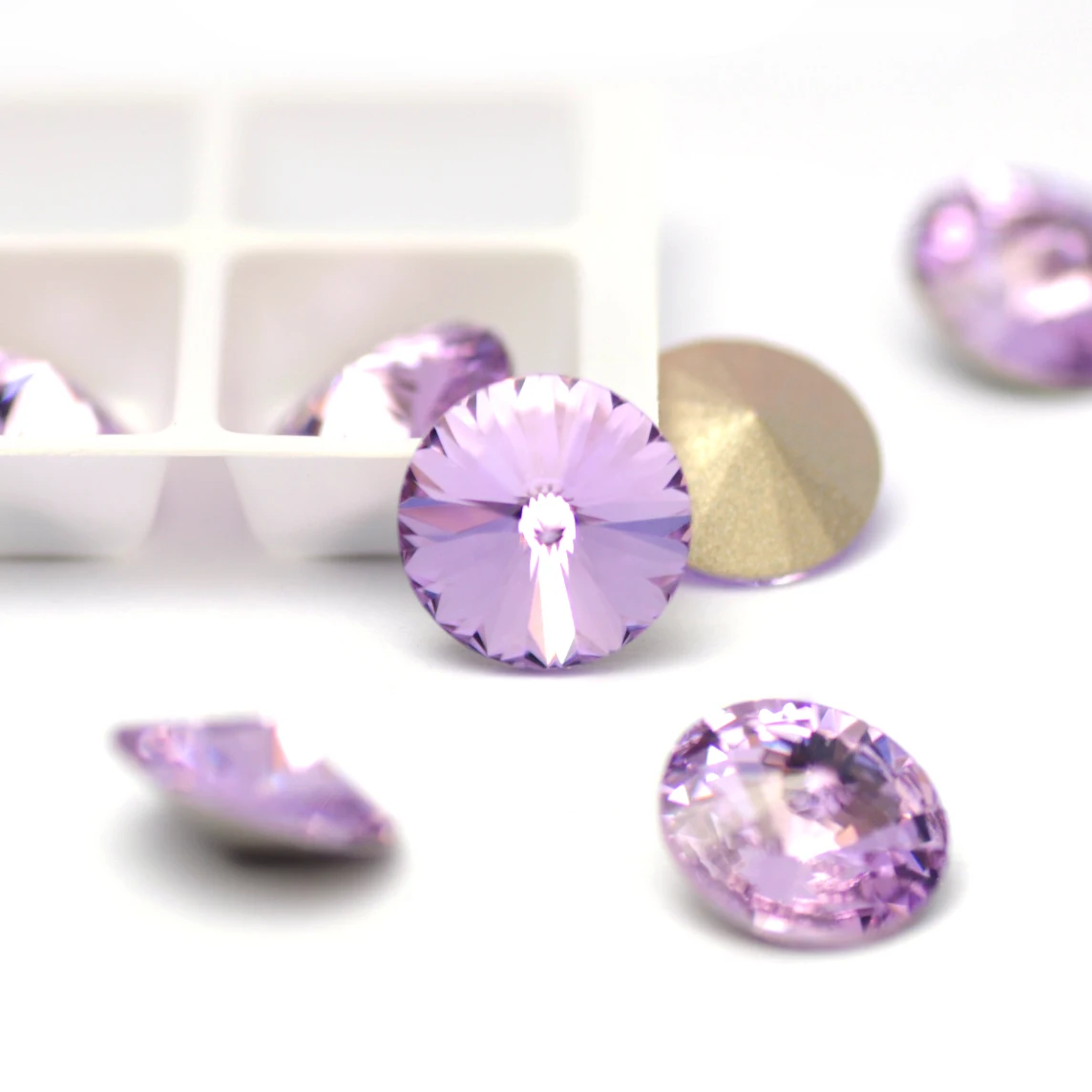 Jewelry Violet Rivoli All Sizes Sew On Rhinestones With Claw Flatback Glass Strass Sewing Stones For DIY Garments Clothing
Jewelry Violet Rivoli All Sizes Sew On Rhinestones With Claw Flatback Glass Strass Sewing Stones For DIY Garments Clothing