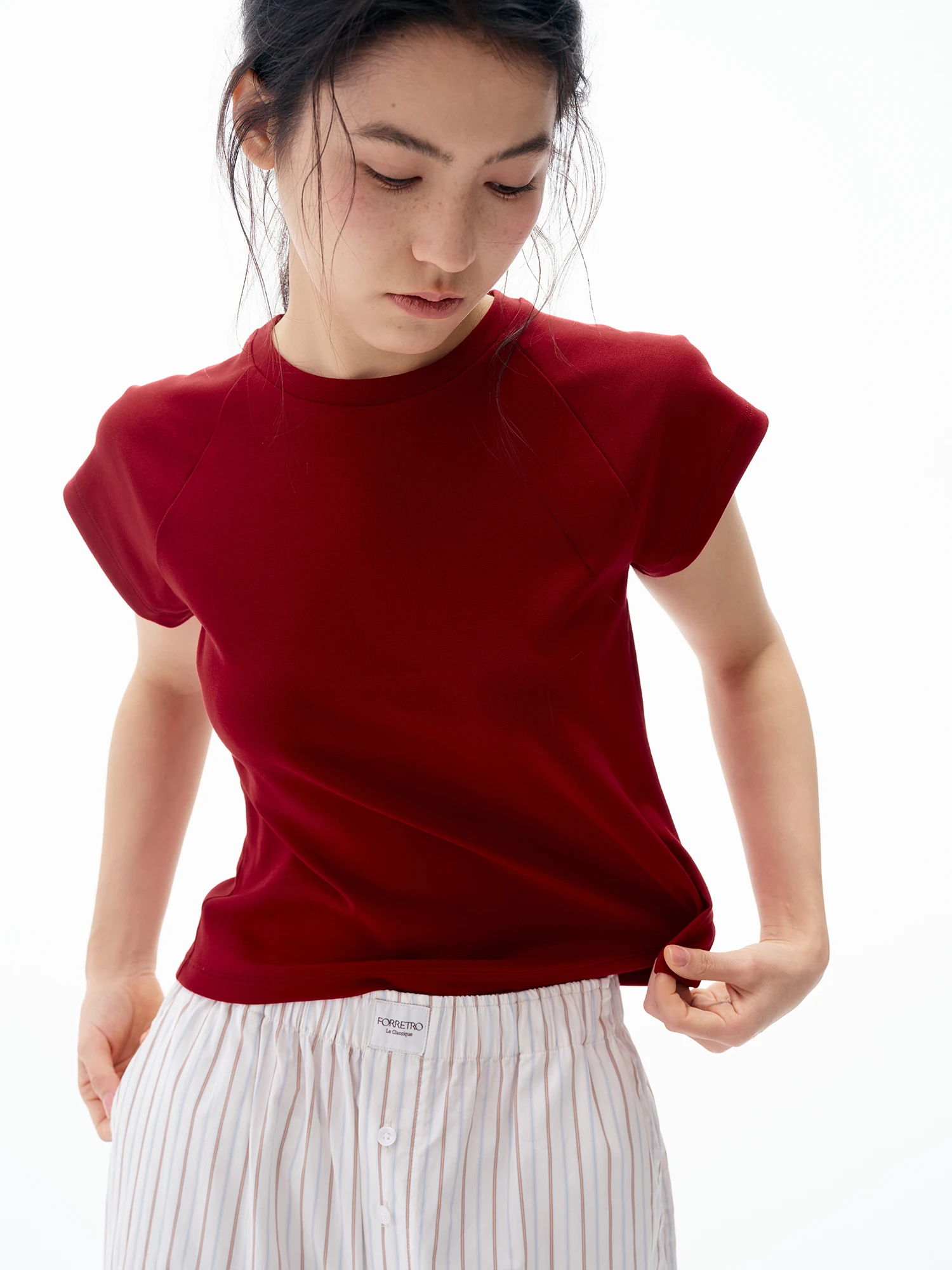 Slimming Knitted Short Sleeve T-Shirt Shoulder Insertion Fly Sleeve Classic Basic Multi-Color Elastic round Neck FORRETRO Summer
Slimming Knitted Short Sleeve T-Shirt Shoulder Insertion Fly Sleeve Classic Basic Multi-Color Elastic round Neck FORRETRO Summer