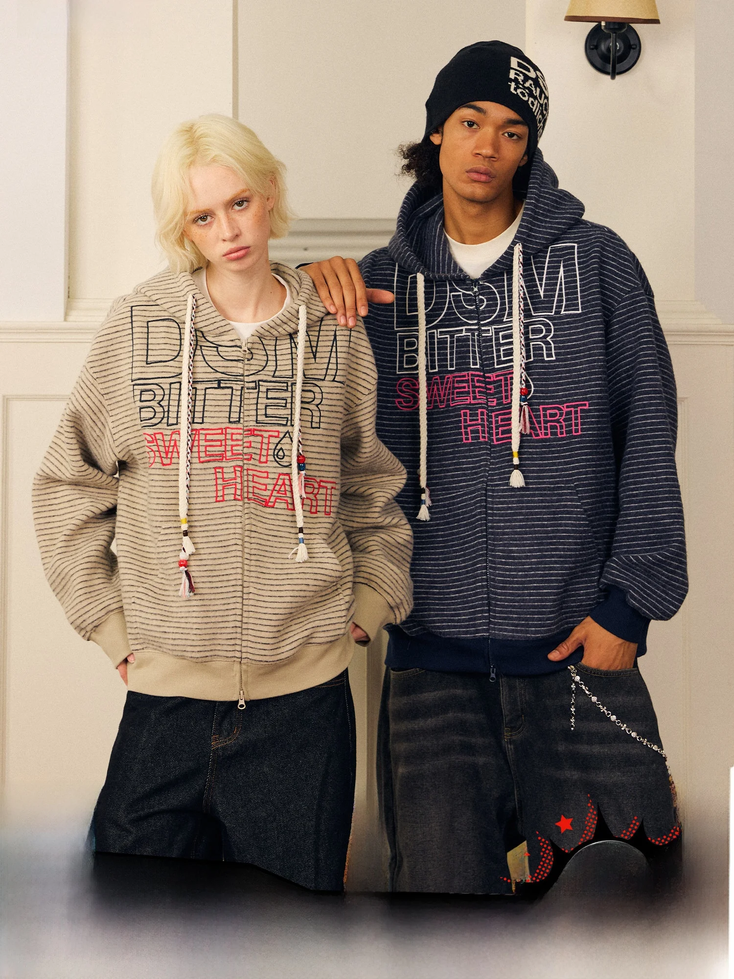 DonSmoke Striped Knitted Rabbit Velvet Sweatshirt Shoulder Drop Autumn Winter Composite Pattern Corduroy Coat with Drawstring...
DonSmoke Striped Knitted Rabbit Velvet Sweatshirt Shoulder Drop Autumn Winter Composite Pattern Corduroy Coat with Drawstring...