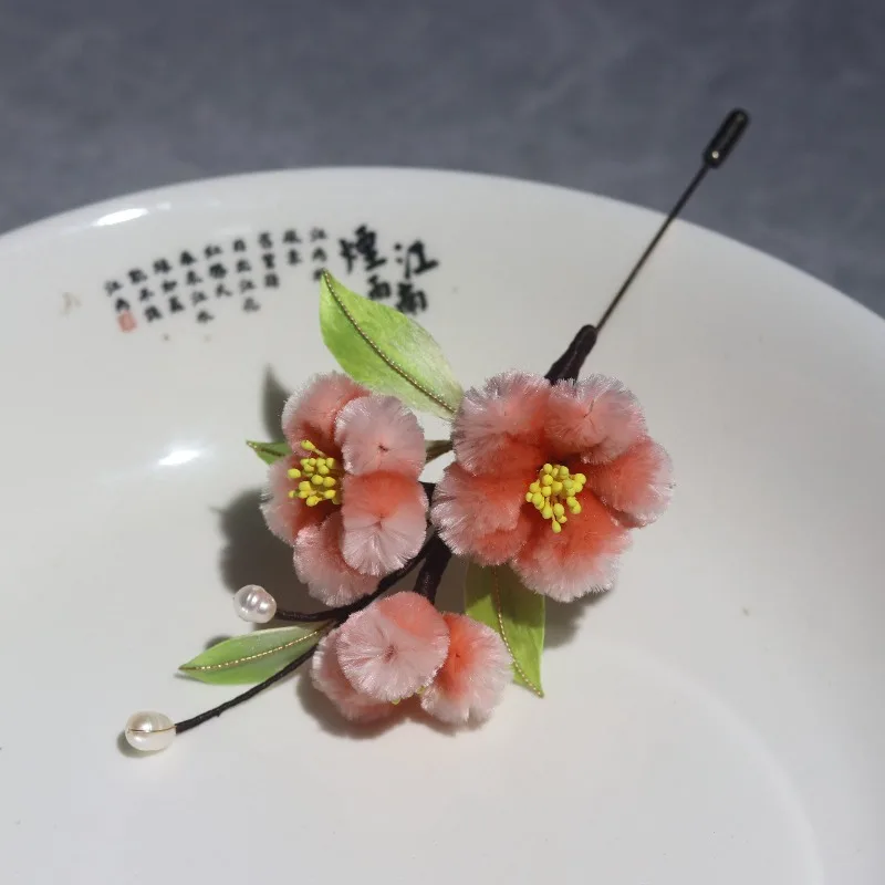 Chinese Silk Velvet Intangible Heritage Flower Hairpin for Hanfu Cheongsam Ancient Style Hair Accessory Women Traditional Gift
Chinese Silk Velvet Intangible Heritage Flower Hairpin for Hanfu Cheongsam Ancient Style Hair Accessory Women Traditional Gift