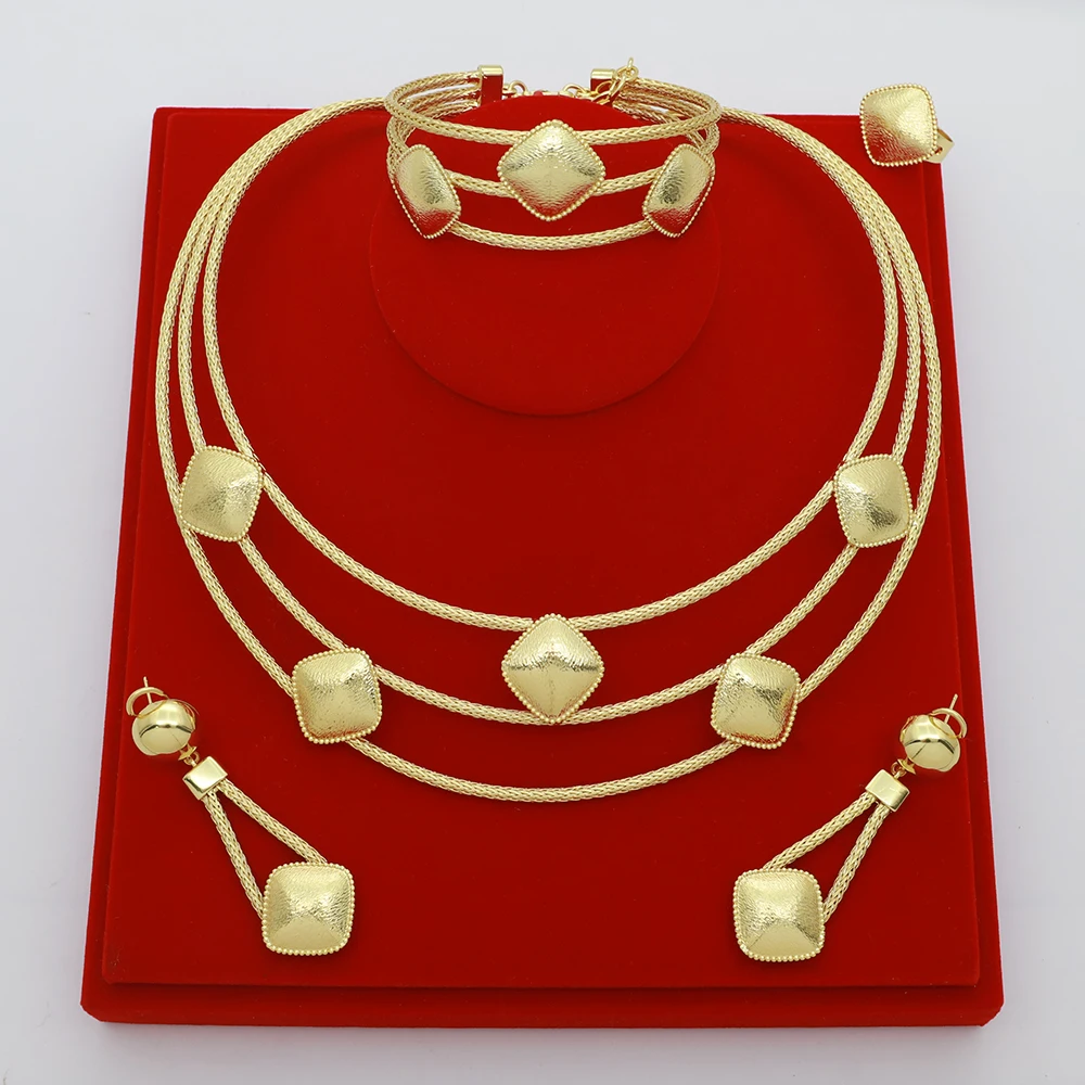 Africa Gold Color Copper Lady Jewelry Set Luxury Design Gold Created Stone Ornament Necklace Earrings Bracelet Ring Party Gift
Africa Gold Color Copper Lady Jewelry Set Luxury Design Gold Created Stone Ornament Necklace Earrings Bracelet Ring Party Gift